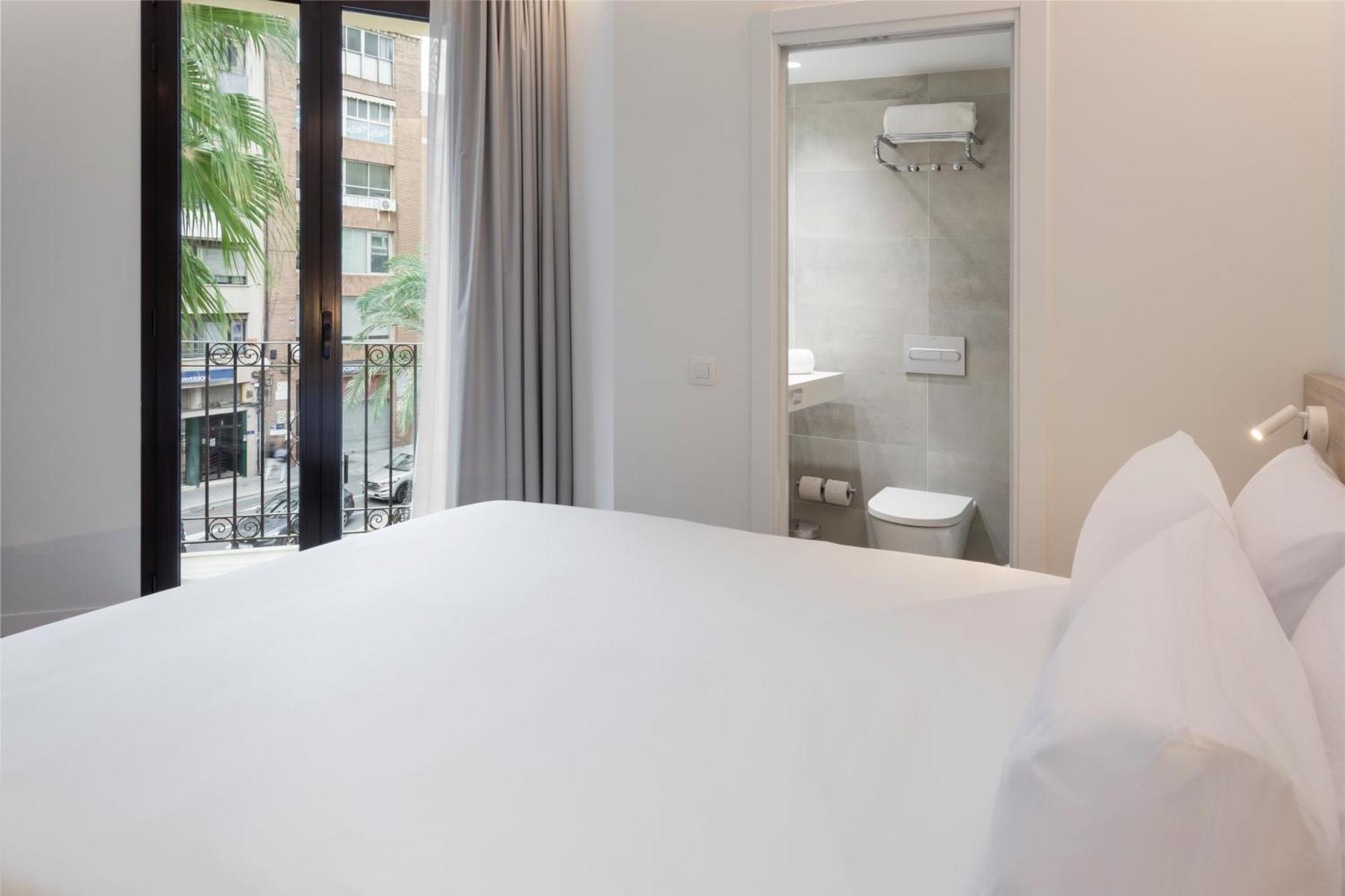 B&B Hotel Alicante Centro Extérieur photo