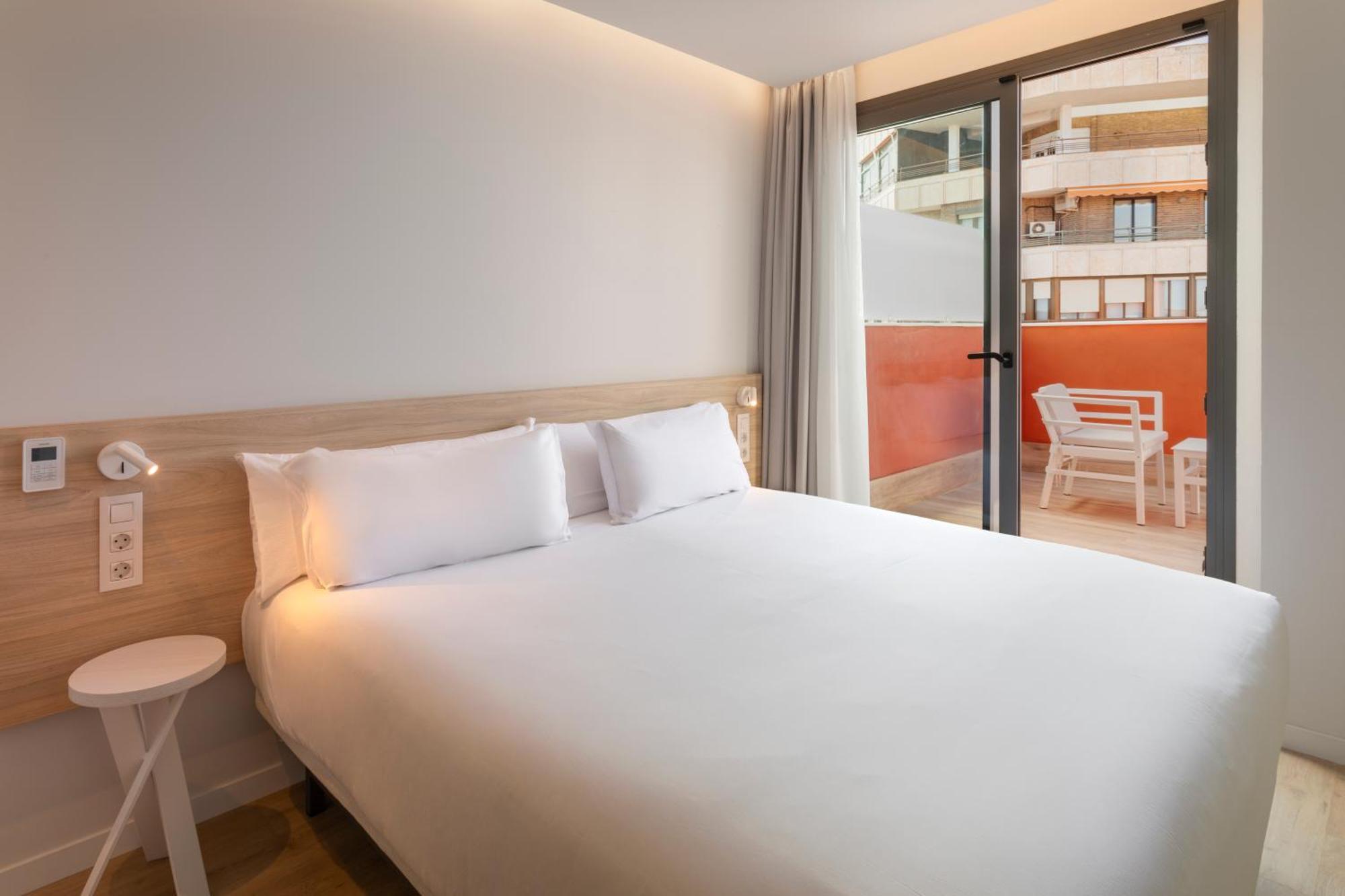 B&B Hotel Alicante Centro Extérieur photo
